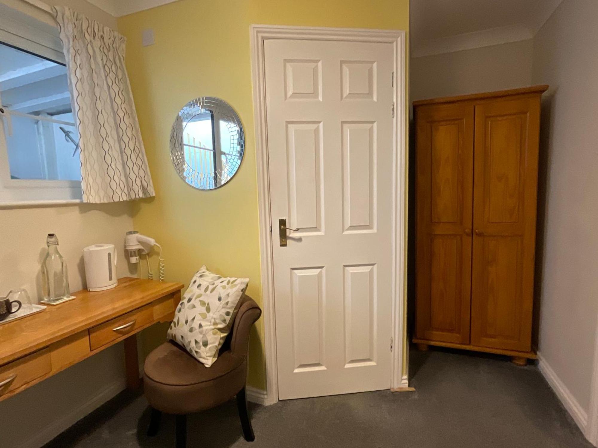 The Great Grubb Bed & Breakfast Totnes Oda fotoğraf